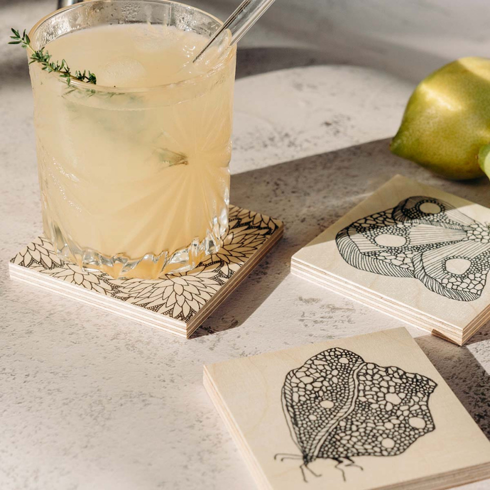 Dessous-de-verre En Pierre Motif Floral élégant Avec Des Fleurs